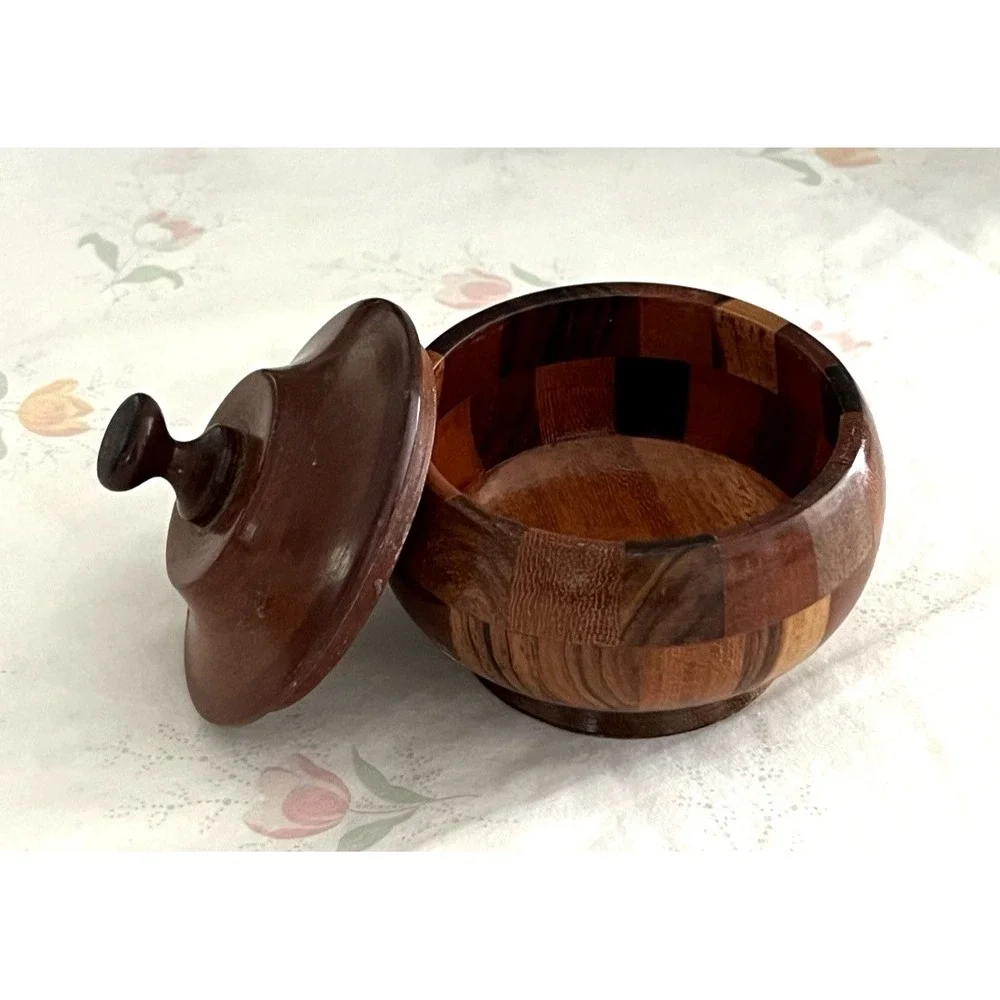 Vtg Nicaragua Mixed Wood Sugar Bowl with Tight Lid Handmade 3" x 3.75" - Picture 2 of 12